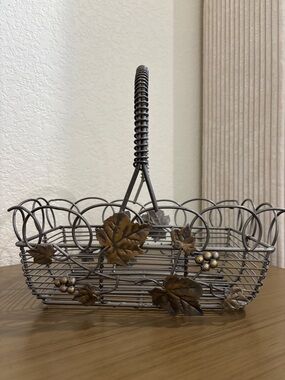 Decorative Metal Leaf Wire Basket - Rustic Bronze